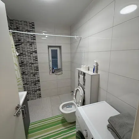 Apartma Ana *